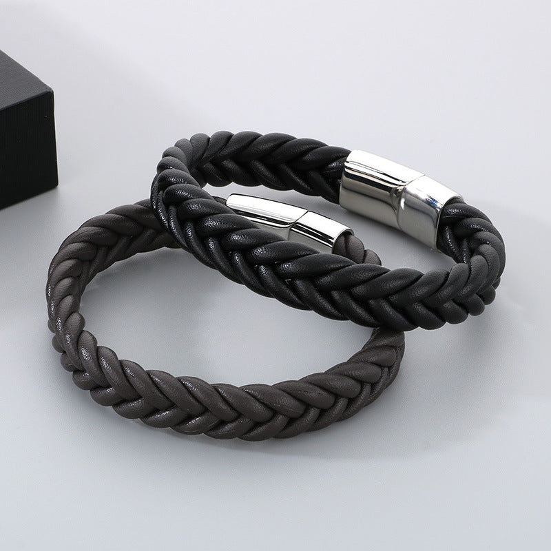 Schlichtes Lederarmband für Herren mit Edelstahl – Handgeflochten & Minimalistisch