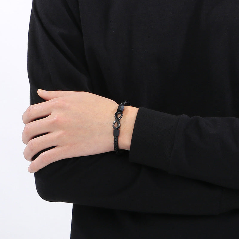 Personalisiertes Lederarmband für Männer mit Edelstahl & Unendlichkeitszeichen