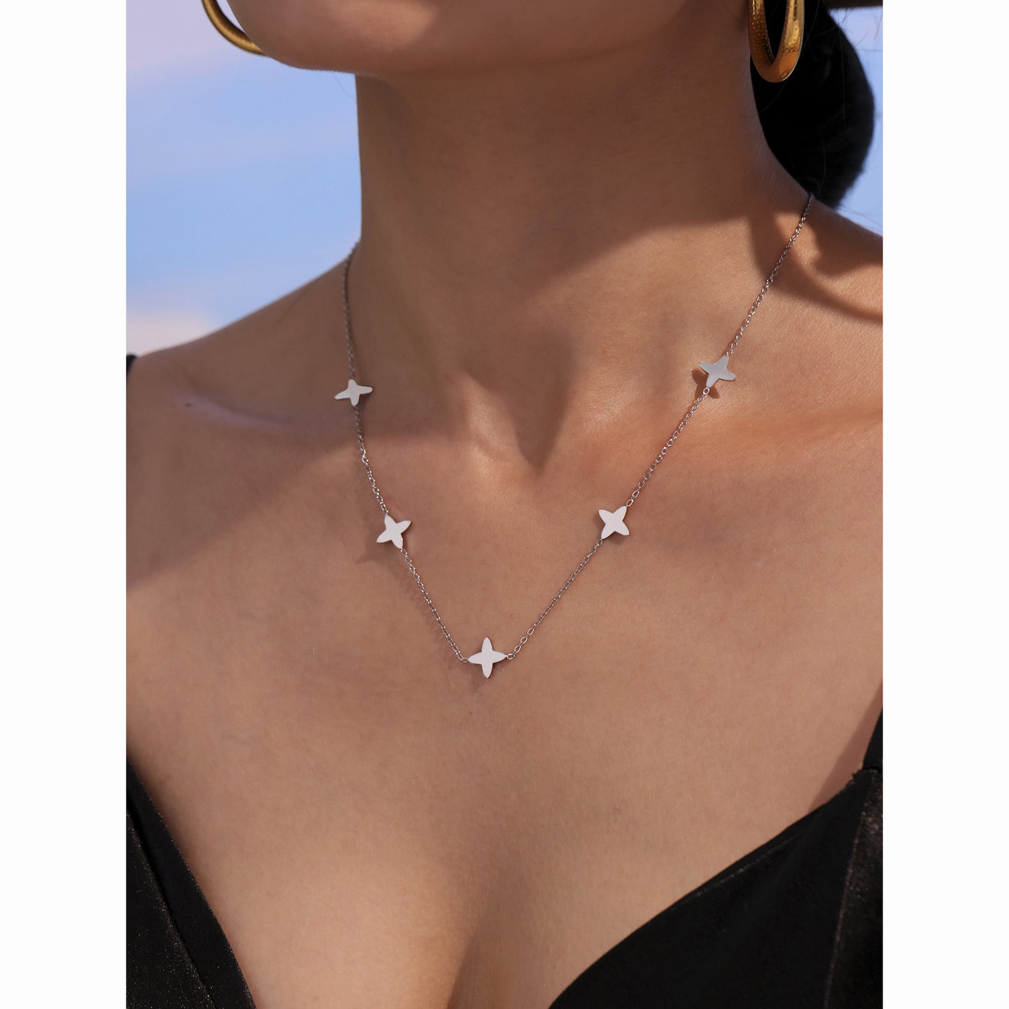 Glücksklee-Anhängerkette mit Zirkonia & Perlen – 18K vergoldeter Edelstahl oder Silberoptik für stylisches Layering