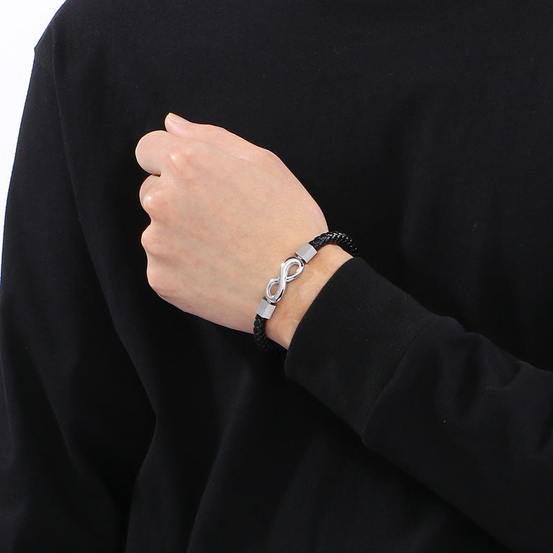 Personalisiertes Lederarmband für Männer mit Edelstahl & Unendlichkeitszeichen