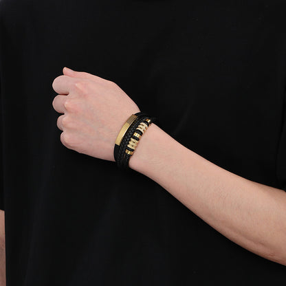 Herren-Armband aus Titanstahl - Mehrlagiges Ledergeflecht mit gebogenem Edelstahlblech und Magnetverschluss
