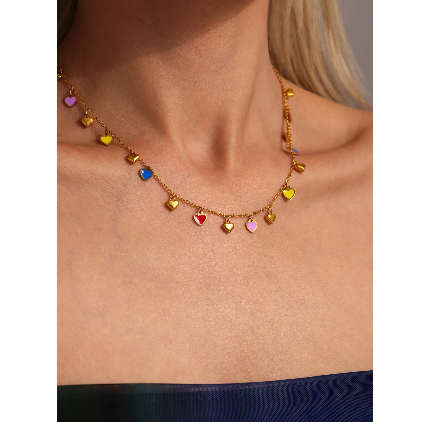 Mehrfarbige Grün-Herz-Kollektion – 18K vergoldeter Edelstahl Schmuck als Armband oder Halskette (wahlweise Gold- oder Silberoptik)
