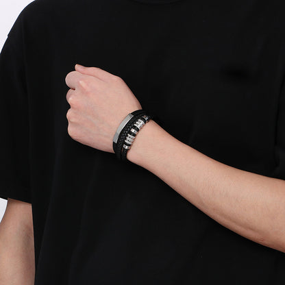 Herren-Armband aus Titanstahl - Mehrlagiges Ledergeflecht mit gebogenem Edelstahlblech und Magnetverschluss