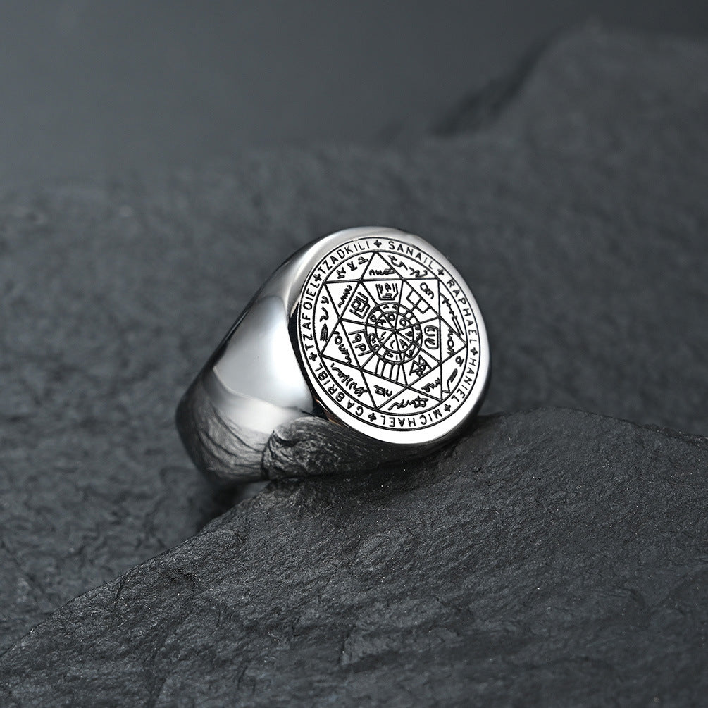 Mystischer Siebenstern-Ring - Titanstahl Herrenring mit esoterischem Design
