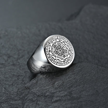 Mystischer Siebenstern-Ring - Titanstahl Herrenring mit esoterischem Design