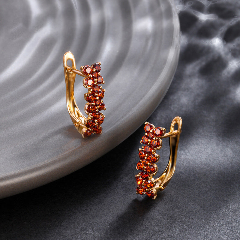Blütenförmige Ohrclips mit Granat-Zirkonia - 18K vergoldete Kupferlegierung (Höhe 1.5 cm)