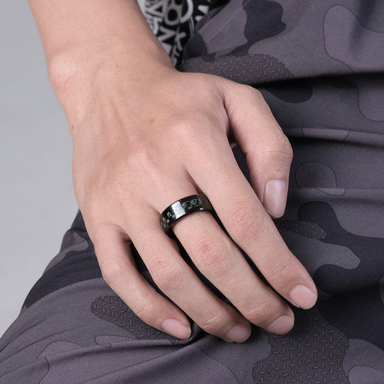 Schwarzer Wolframkarbid Ring mit Carbon-Einsatz - Reiner Schwarz Männerring - 8mm Kratzfester Ehering - Moderner Männerschmuck