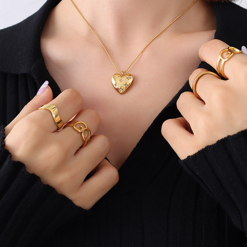 Romantische Herz-Anhängerkette mit funkelnden Zirkonia – Verstellbar in Gold oder Silber