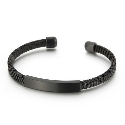 Minimalistisches Herren-Armband aus Edelstahl – Leichtes C-Form Netzdesign mit gebogener Metallplatte