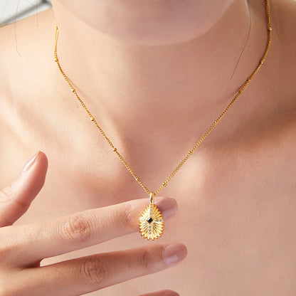 Muscheltextur-Kreuzanhänger mit Zirkonia | Edelstahlkette in 18K Gold oder Hochglanz-Silberoptik