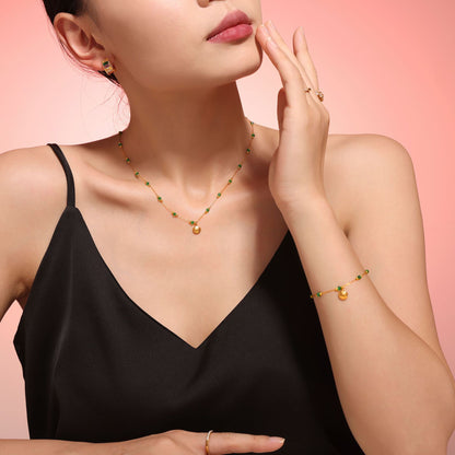 Zarter Kristallperlen-Anhänger mit Muscheldesign – 18K vergoldeter Edelstahl