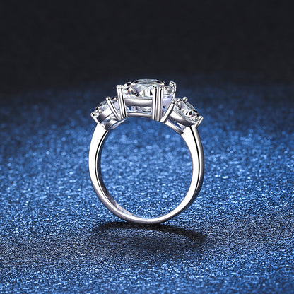 Drei-Lebenssteine Luxus Ring mit 3ct Zirkonia (2ct + 0.5ct x2) | S925 Sterlingsilber mit Rhodium-Plattierung