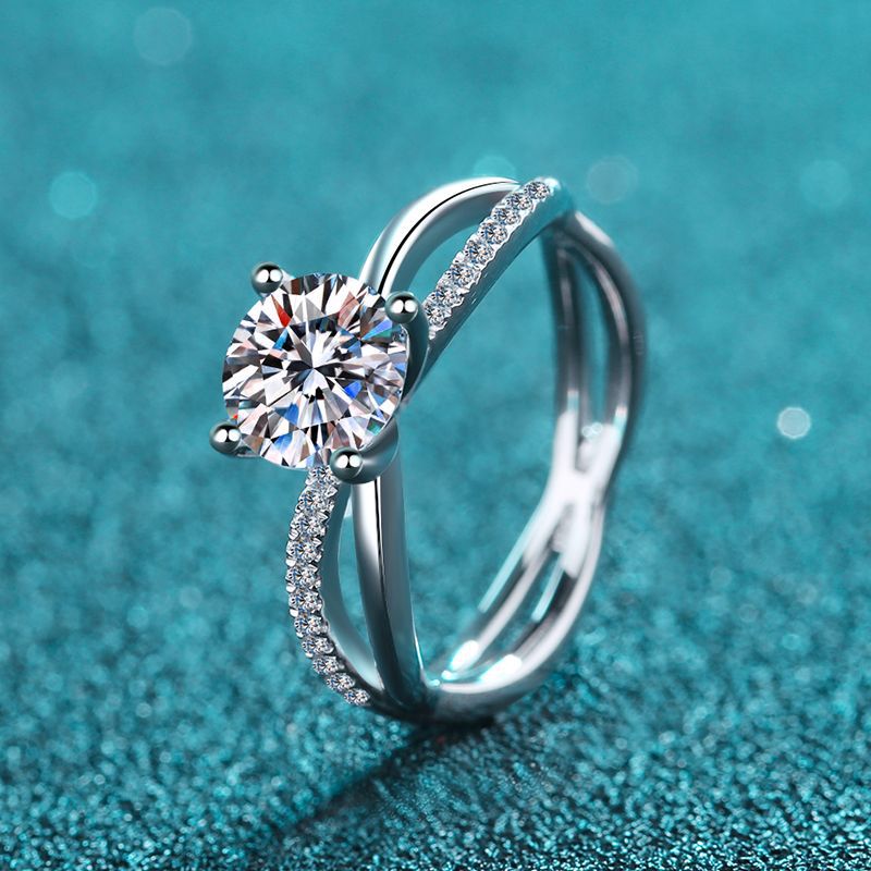 Vierkrallen Zirkonia Ring (1ct) mit verschlungenem Kabelband – 925er Sterlingsilber rhodiniert
