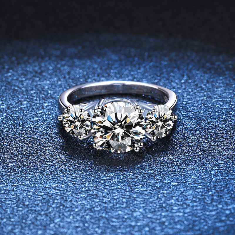 Drei-Lebenssteine Luxus Ring mit 3ct Zirkonia (2ct + 0.5ct x2) | S925 Sterlingsilber mit Rhodium-Plattierung