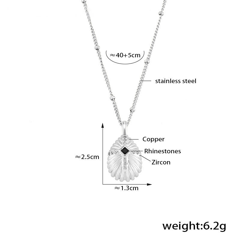 Muscheltextur-Kreuzanhänger mit Zirkonia | Edelstahlkette in 18K Gold oder Hochglanz-Silberoptik
