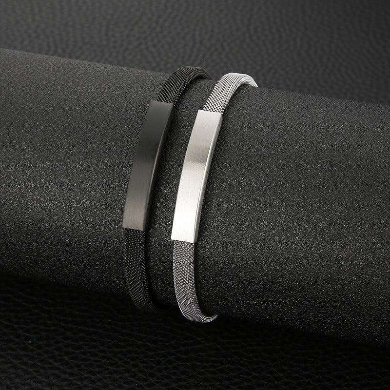 Minimalistisches Herren-Armband aus Edelstahl – Leichtes C-Form Netzdesign mit gebogener Metallplatte