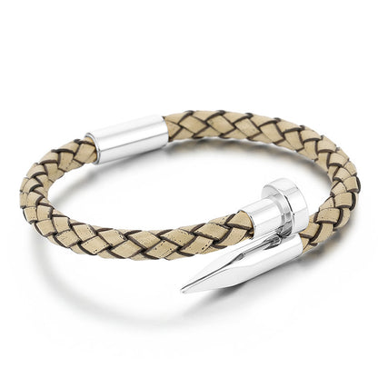 Lederarmband mit Edelstahl-Nieten und Magnetverschluss