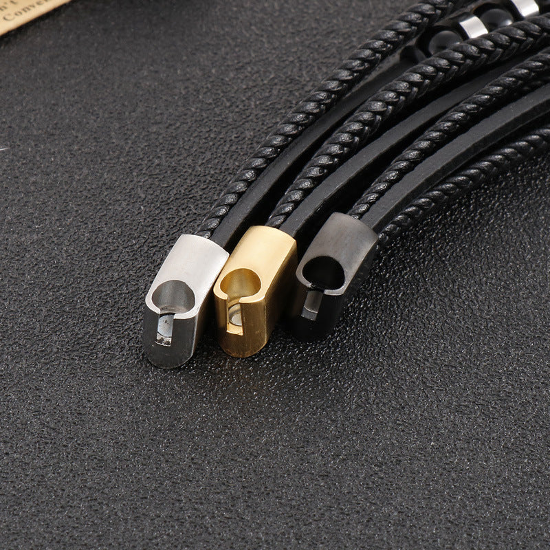 Mehrlagiges schwarzes Lederarmband mit Edelstahl-Akzenten – Handgeflochtener Unikatschmuck