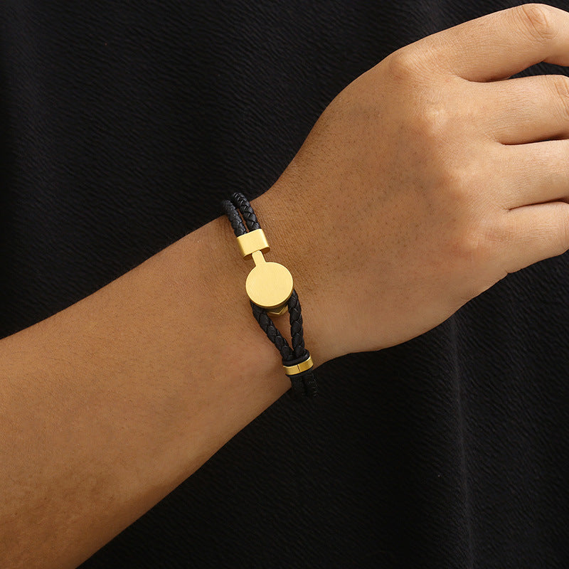 Retro Lederarmband mit Punkträgern – Doppelt geflochten & Individuell
