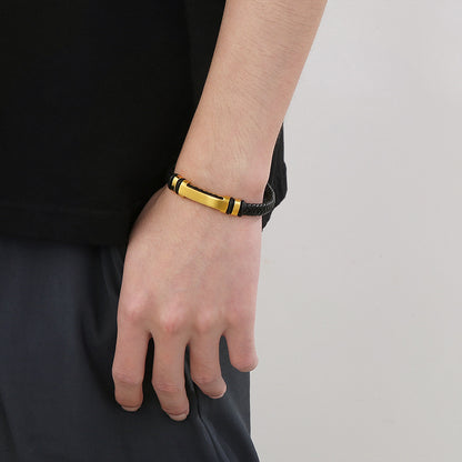 Schlichtes geflochtenes Lederarmband mit Magnetplatte – Unisex Design