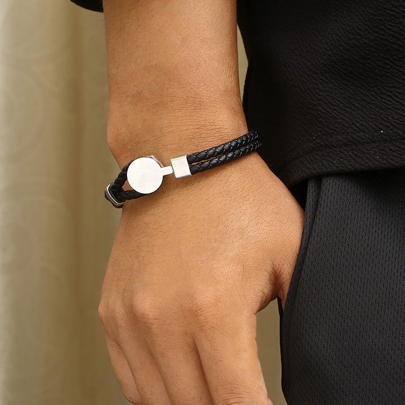 Retro Lederarmband mit Punkträgern – Doppelt geflochten & Individuell