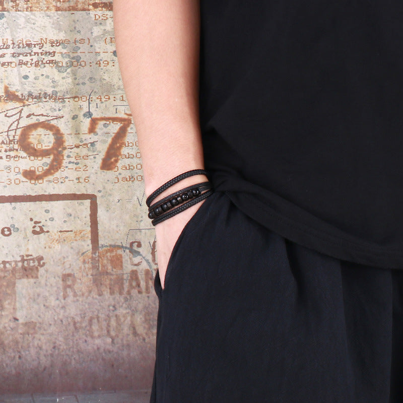 Mehrlagiges schwarzes Lederarmband mit Edelstahl-Akzenten – Handgeflochtener Unikatschmuck