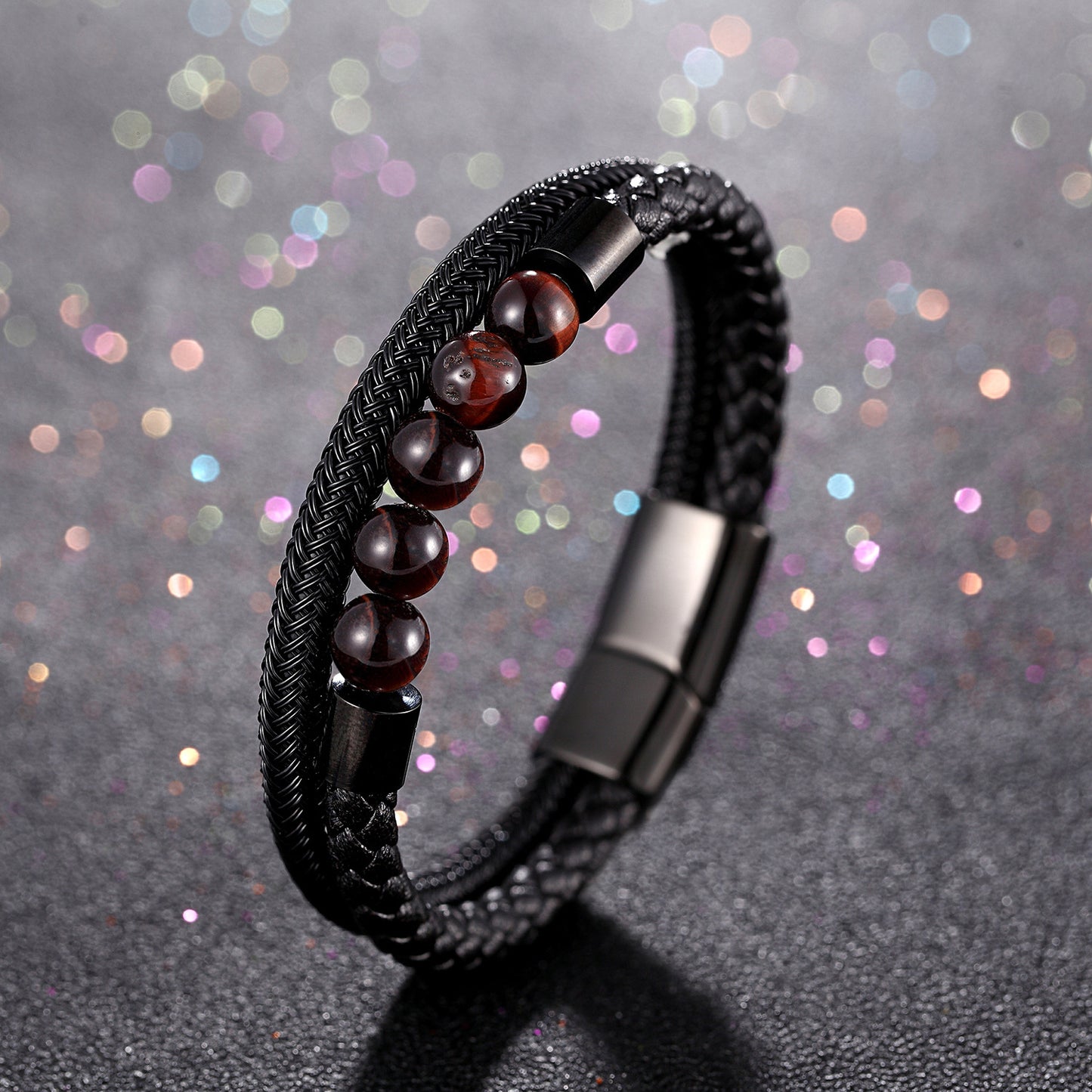 Minimalistisches Leder-Armband mit rotem Tigerauge & Titan – mehrreihig